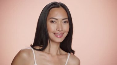 Yakın Çekim Asyalı Güzellik Modeli