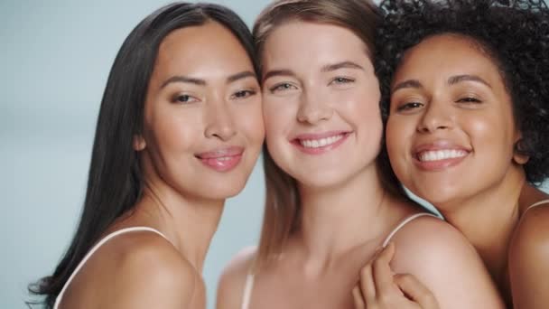 Drei verschiedene Modelle Beauty Shoot — Stockvideo