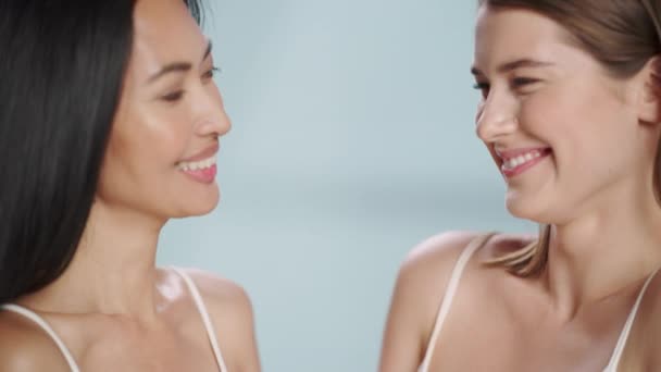 İki Çeşit Modeli Güzellik Çekimi — Stok video