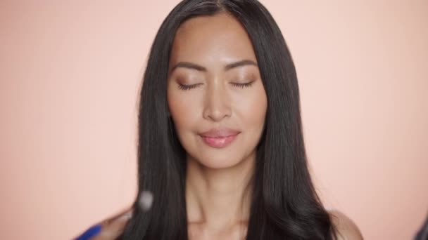Primer plano retrato asiático belleza modelo — Vídeo de stock