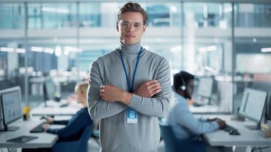 Ofiste Başarılı İş Yöneticisi