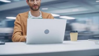 360 Degree Office Businessman Computer