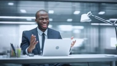 360 Degree Office Businessman Laptop