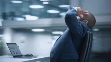 360 Degree Office Businessman Laptop