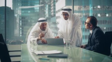 Saudi Emirati Arab Businessmen Multiethnic Meeting