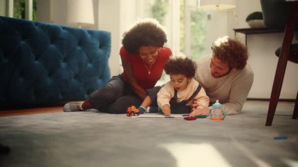 Multiethnic Family Playing with Child at Home — Video Stock