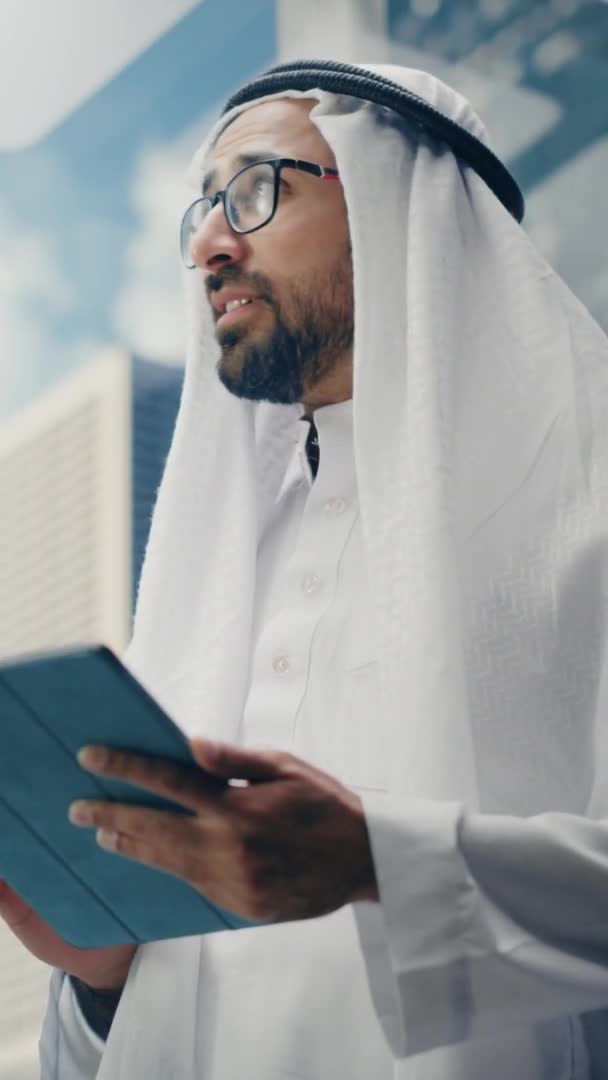 Vertical Screen Arab Businessman Riding Elevator Using Tablet — Stock video