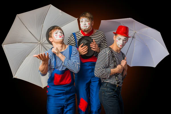 Clowns met paraplu 's — Stockfoto