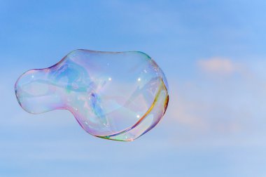 Soapbubble gökyüzünde