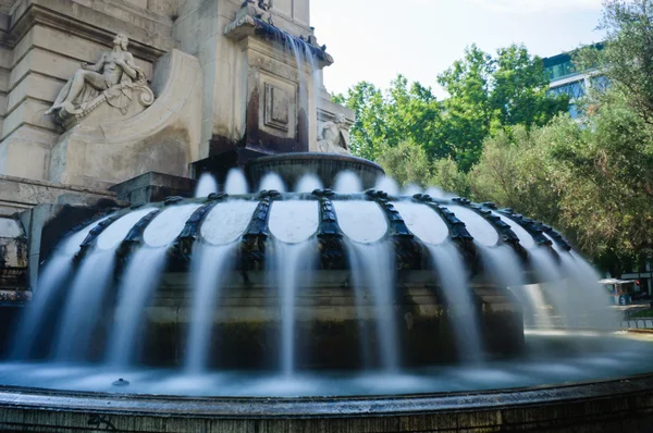 Fontän i madrid — Stockfoto