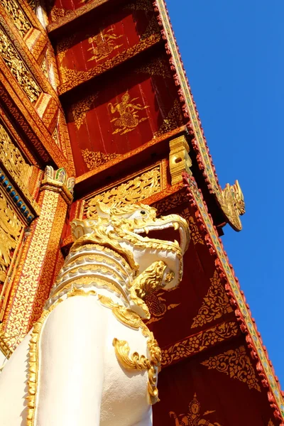 Tijgers in legenda van Thaise Boeddha — Stockfoto