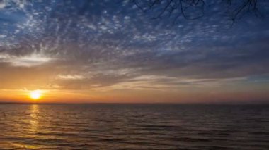bulutlar büyük gökyüzü zaman atlamalı görüntüleri üzerinde çalışan