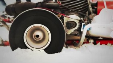 kart wheelslip gürültülü motor sesi ile yarış
