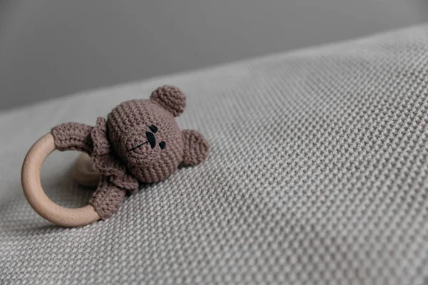 Handmade Rattle Rodent Toy Form Knitted Bear Brown Color — Stock Photo, Image