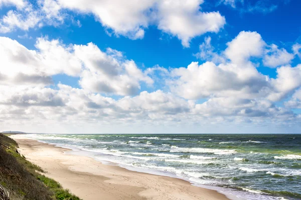 Piaszczystej plaży Morza Bałtyckiego — Zdjęcie stockowe