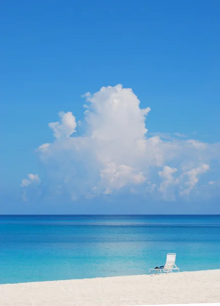 Piękna plaża w grand cayman — Zdjęcie stockowe