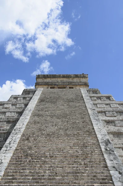 Mayan πυραμίδας του chichen itza, Μεξικό — Φωτογραφία Αρχείου