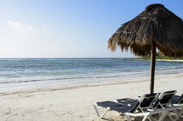 Tropiska stranden i riviera maya, mexico — Stockfoto