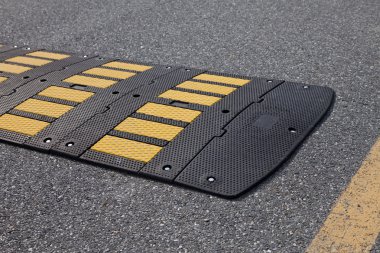 Dikkat, hız tümseği