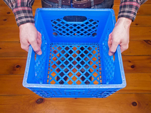 Man Holding Crate — Stock Photo, Image