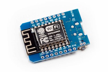 Espressif ESP8266MOD WiFi Bluetooth modülü, mikroçip, tek kart mikro denetleyici. Bir nesne beyaz, kesik, hiç kimse, ESP 8266 makro, yakın plan.
