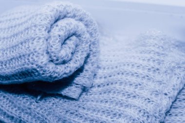 Doğal sıcak örülmüş kumaş deseni mor renk..