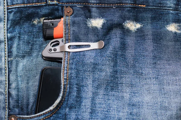 Faca Masculina Bolso Jeans Telefone Isqueiro Outros Todos Dias Transportar — Fotografia de Stock