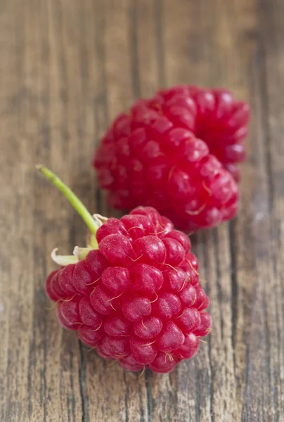 Raspberry on wood background — Stock Photo, Image