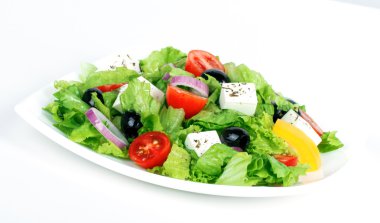 Taze sebze salatası.