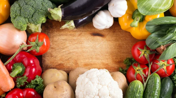 Vegetables on wood background — Stock Photo, Image