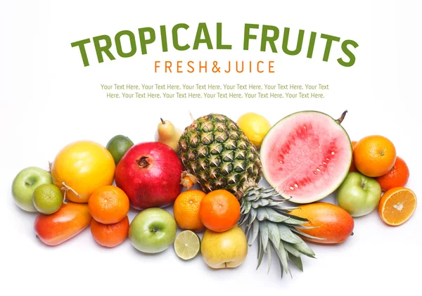 Frutas sobre fundo branco — Fotografia de Stock