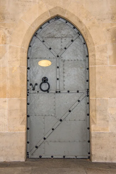 Porta de ferro vintage em Vienna, Áustria . — Fotografia de Stock