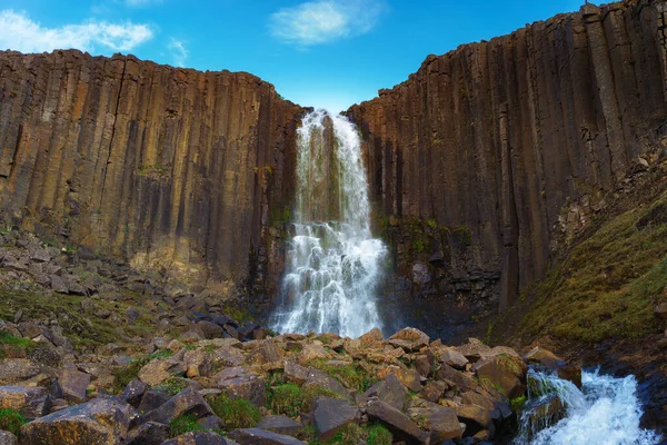 Studlafoss vodopád na východním Islandu — Stock fotografie