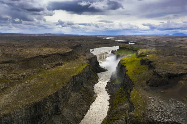 Vista aérea de la cascada de Dettifoss en Islandia — Foto de Stock