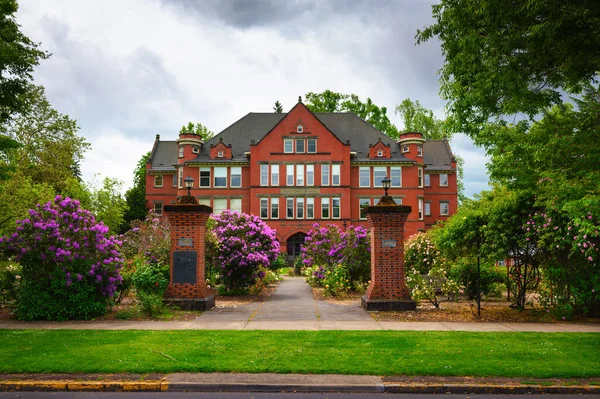 Salem Oregon Usa June 2022 Eaton Hall Academic Building Campus — Stock Photo, Image