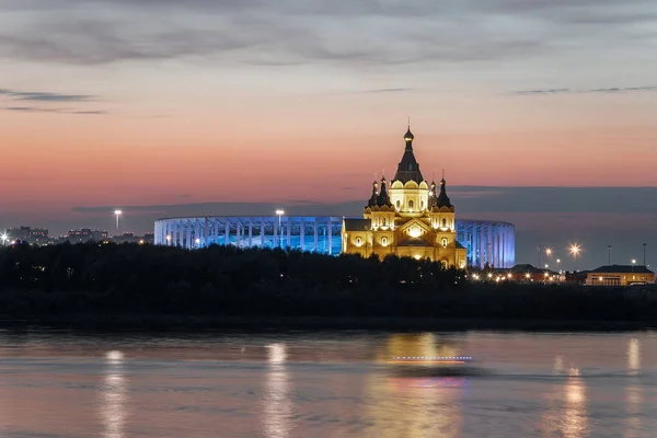 Nijni Novgorod Russie Août 2021 Lumières Ville Nocturne Temple Reflète — Photo