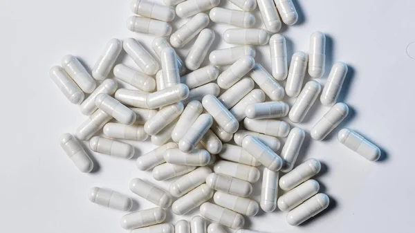 Белые Капсулы Крупным Планом Лекарства Макрофотография Лекарств Лицензионные Стоковые Фото