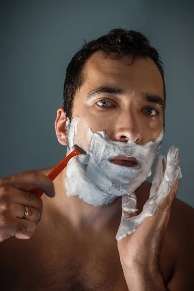 Tanned Man Shaves His Face Shaving Foam Shaving Machine — Stock Photo, Image