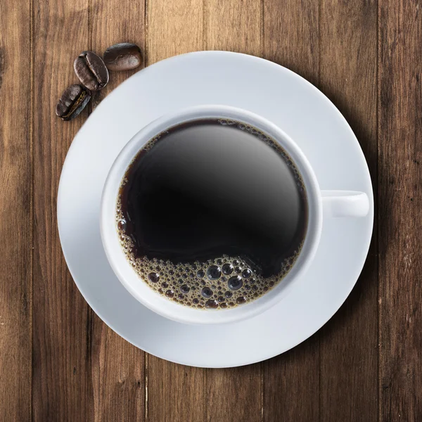 Bir fincan sıcak kahve.