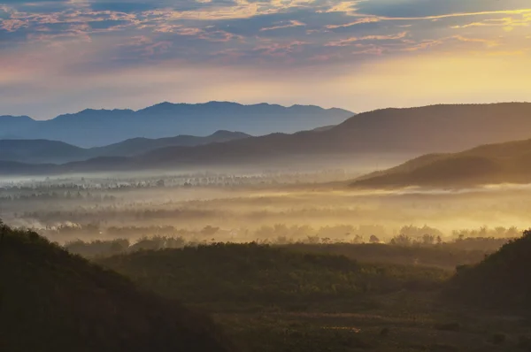 Vista de las montañas —  Fotos de Stock