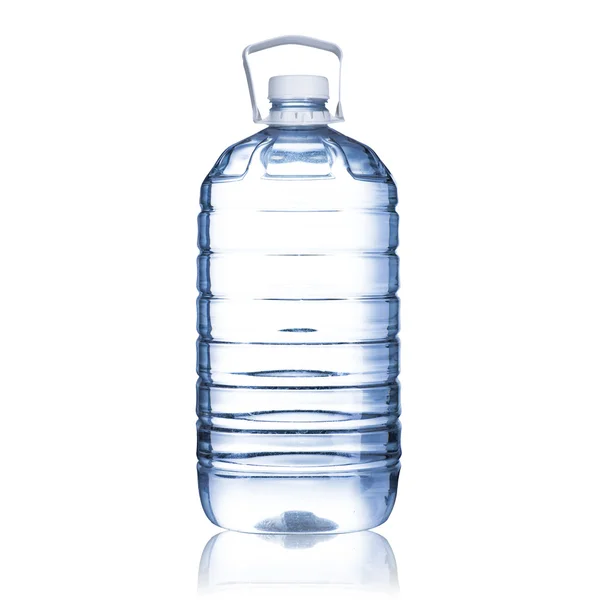 Большая бутылка воды на белом — стоковое фото