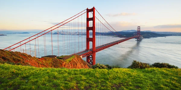 Puente de puerta de oro —  Fotos de Stock