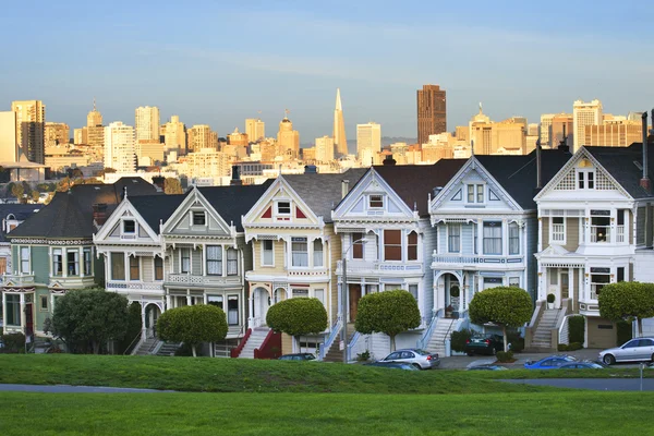 Alamo platz in san francisco — Stockfoto