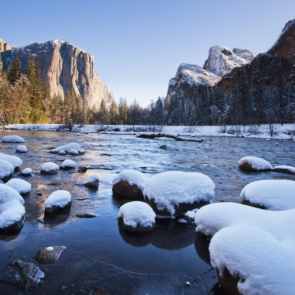 Parque Nacional de Yosemite no Inverno — Fotografia de Stock