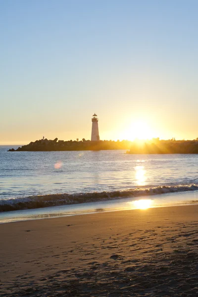 Leuchtturm bei Sonnenuntergang — Stockfoto