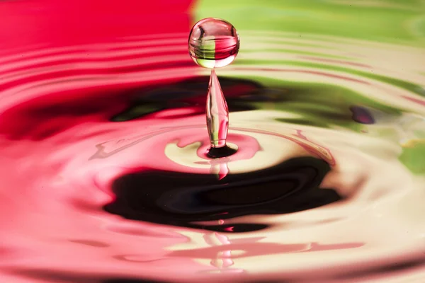 Corona forma agua — Foto de Stock