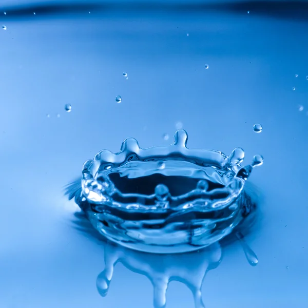Корона капли воды — стоковое фото