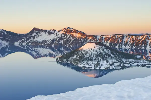 Kratersee, Oregon, Vereinigte Staaten von Amerika — Stockfoto