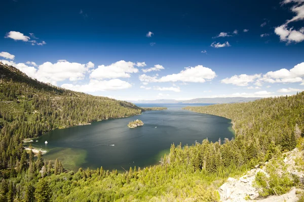 Jezioro tahoe w Kalifornii — Zdjęcie stockowe