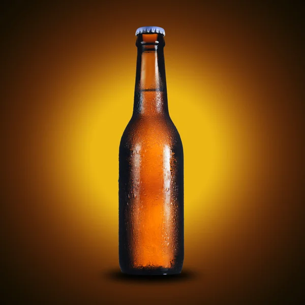 Garrafa fria de cerveja light — Fotografia de Stock